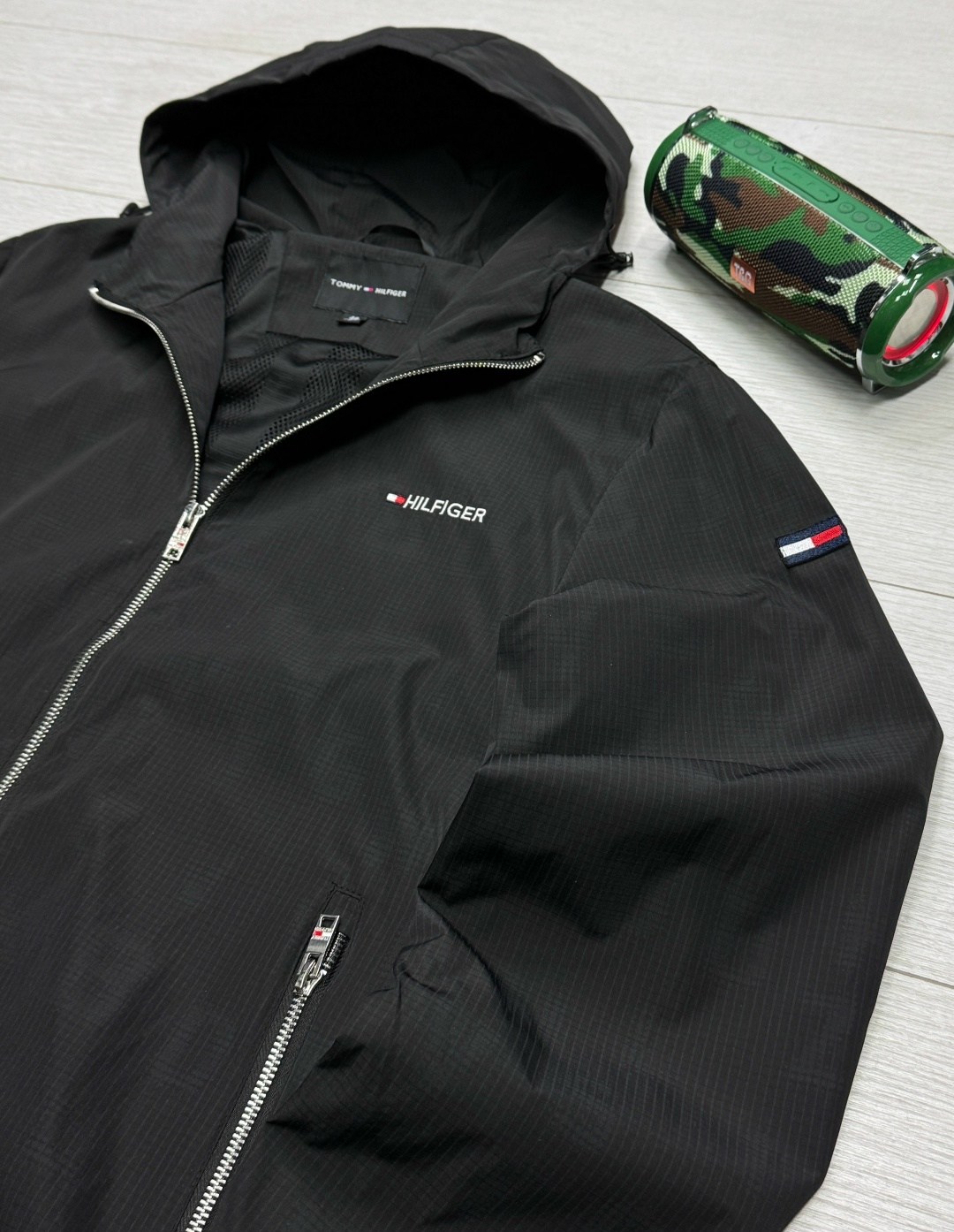 куртка tommy hilfiger мужская,куртка с капюшоном tommy hilfiger,демисезонная куртка,куртка tommy hilfiger,ветровка tommy hilfiger