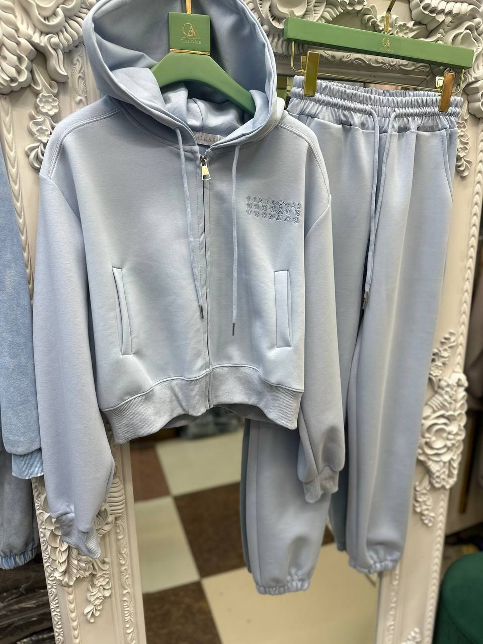 костюм женский,брючный костюм,костюм с брюками,спортивный костюм бежевый,костюм трикотажный