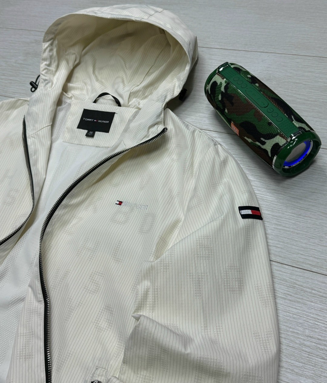 куртка tommy hilfiger мужская,куртка с капюшоном tommy hilfiger,демисезонная куртка,куртка tommy hilfiger,ветровка tommy hilfiger