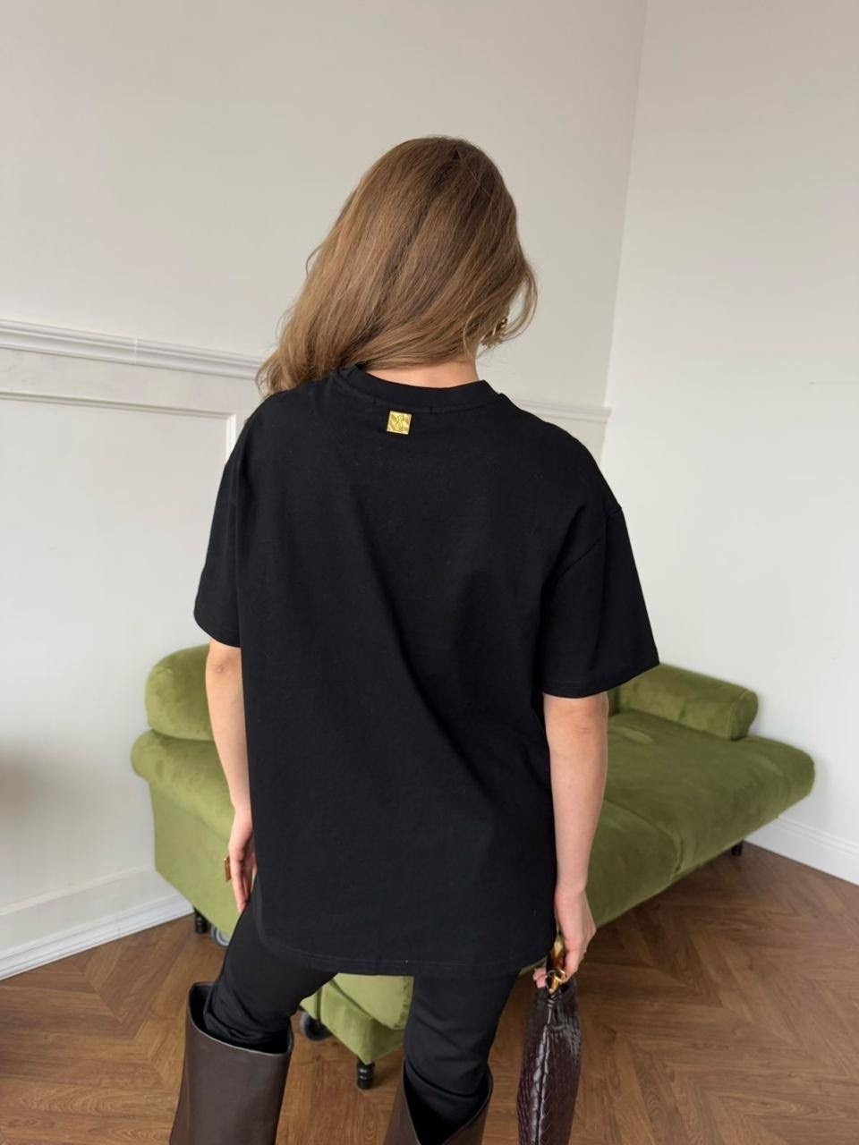 женская футболка,футболки женская оверсайз,черная футболка оверсайз,футболка оверсайз,футболки модные