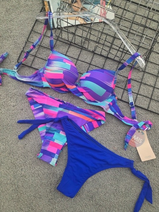 купальники раздельные,купальник раздельный женский,модели купальников,фотомодели в купальниках,женский купальник