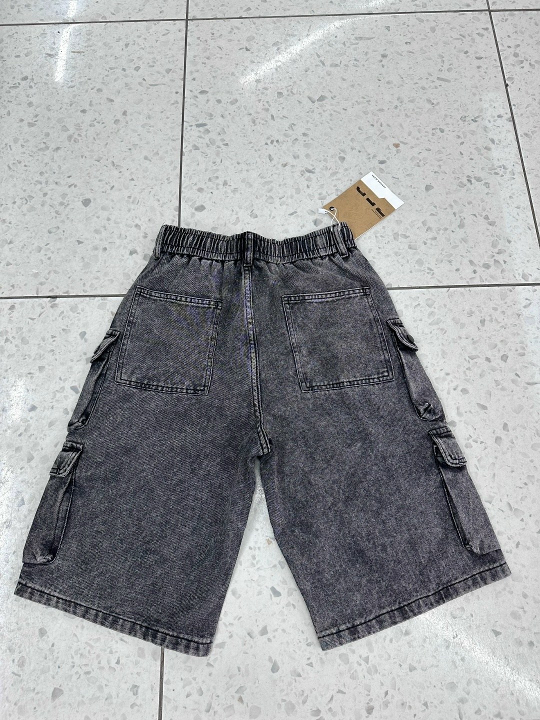 шорты мужские джинсовые с накладными карманами,шорты мужские джинсовые,джинсовые шорты карго,шорты карго мужские,шорты мужские