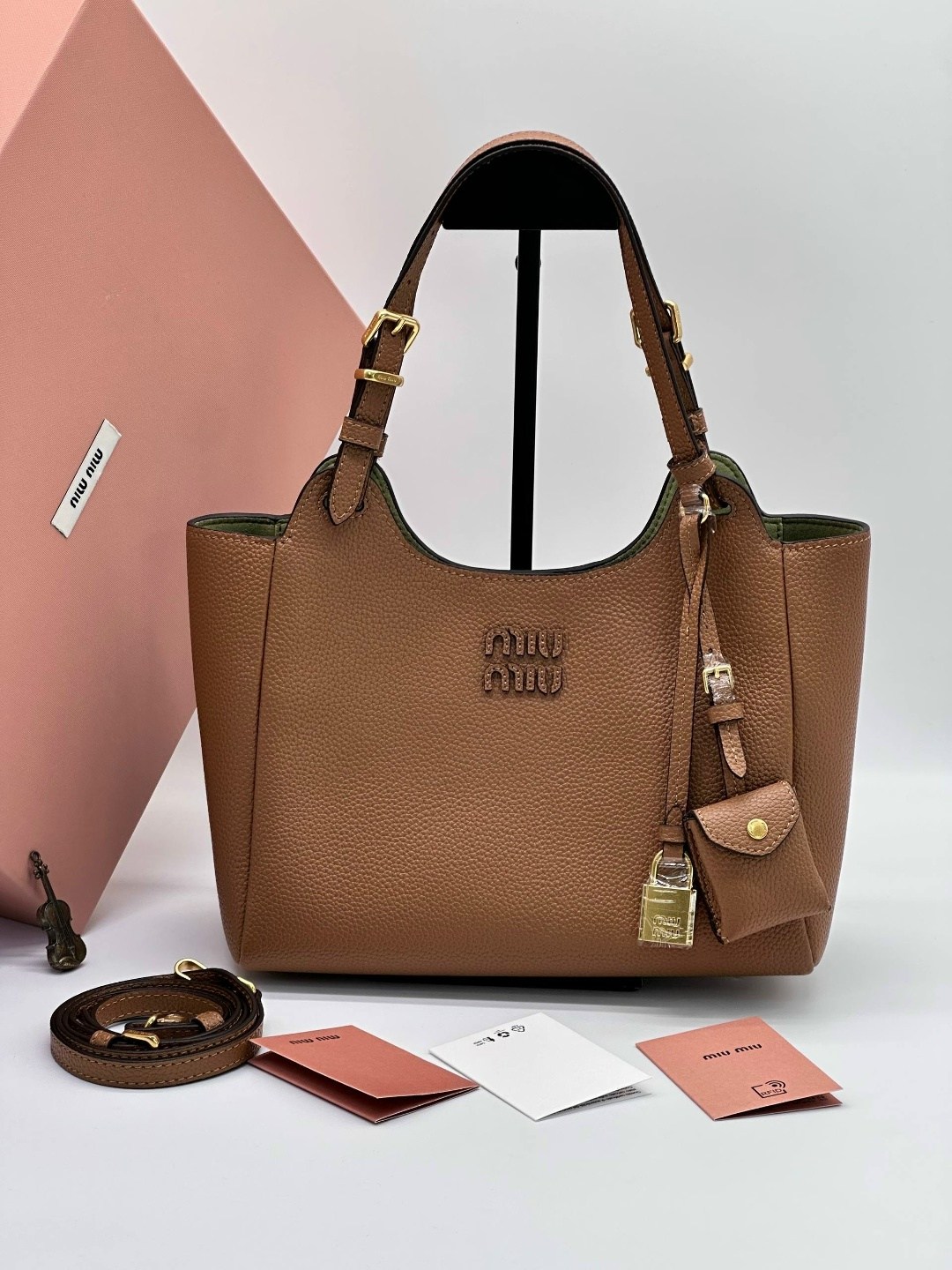 сумка,сумка женская miu miu,сумки miu miu,брендовая женская сумка,женская сумка