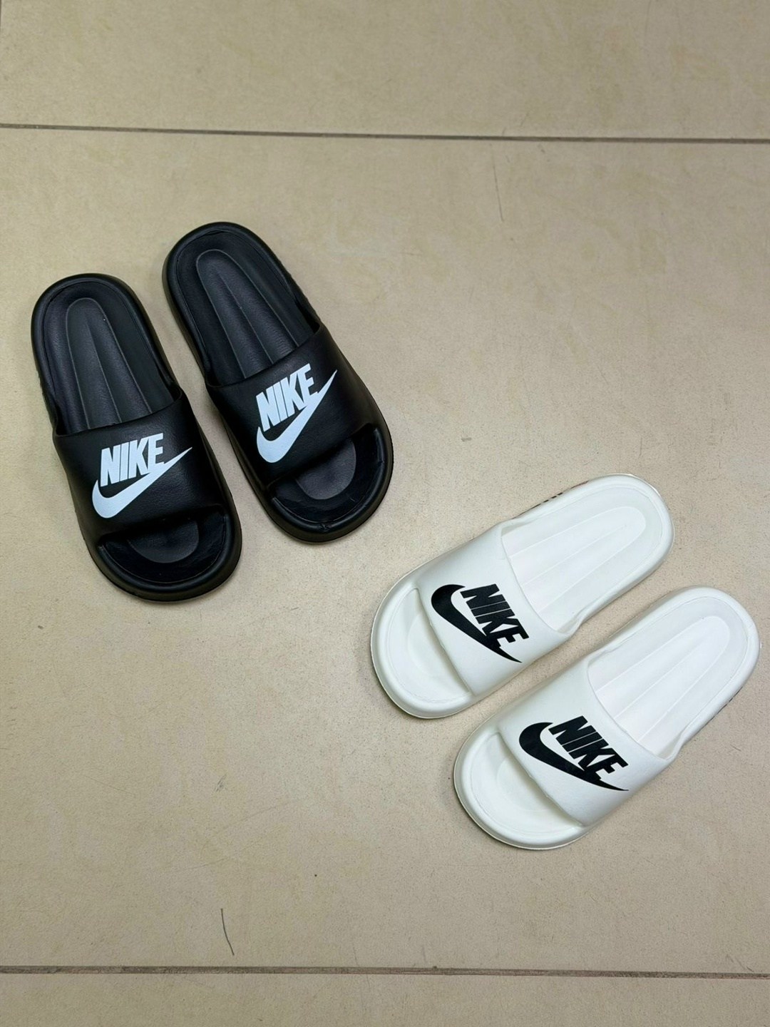 шлепанцы nike,шлепанцы найк,шлепанцы,шлепки изики,женские шлепанцы