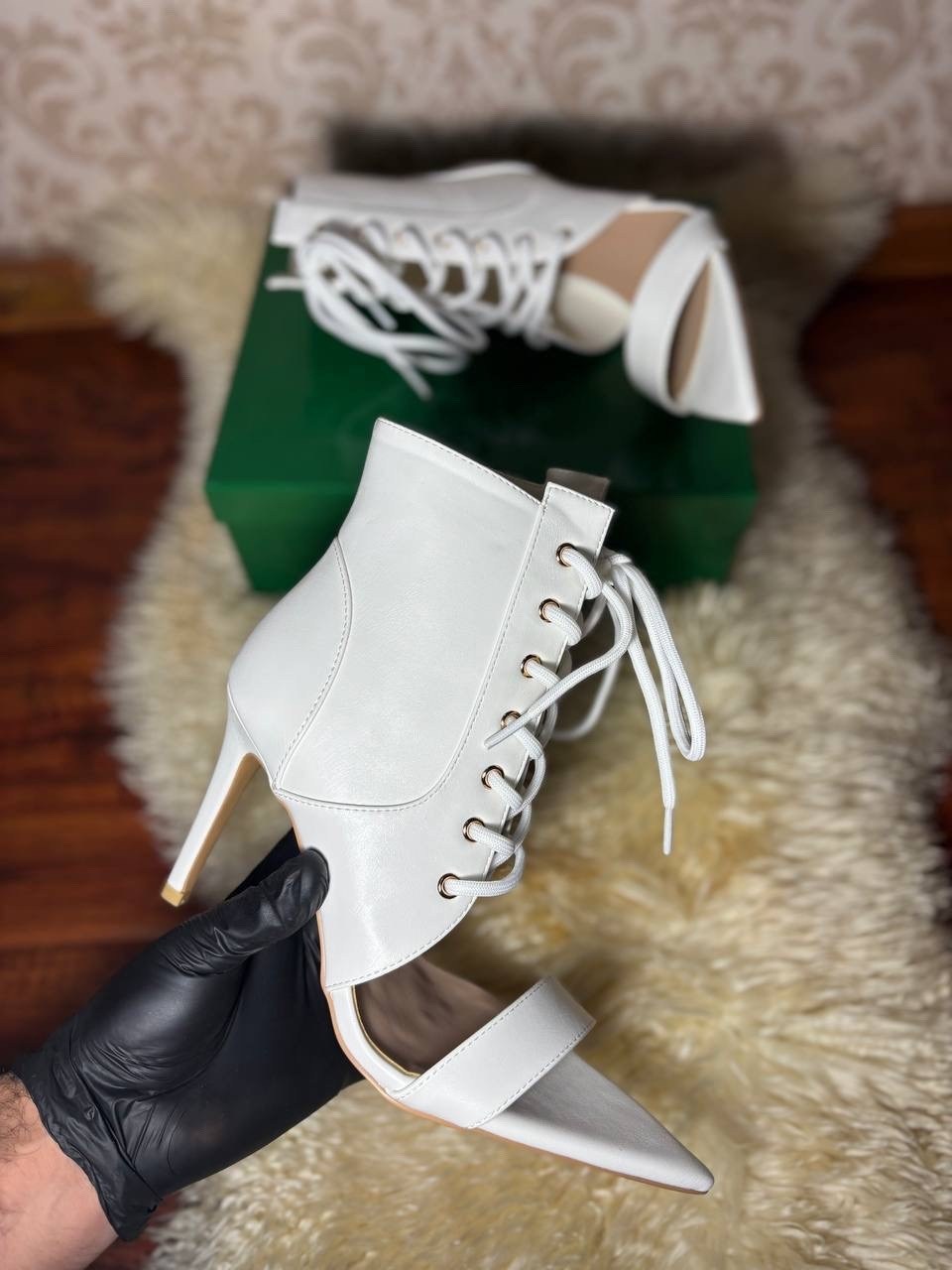 ,белые ботильоны на шнуровке,женские ботильоны на шнуровке,женская ,женские ботильоны