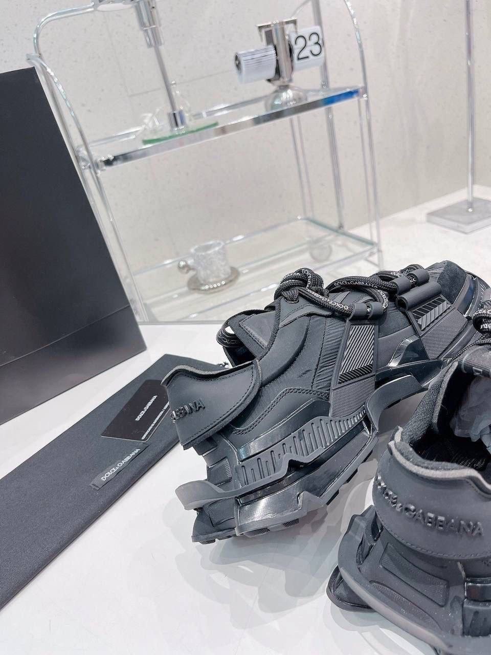 кроссовки дольче габбана,кроссовки dolce gabbana,женские кроссовки dolce & gabbana,дольче габбана спейс кроссовки,кроссовки дольче габбана мужские