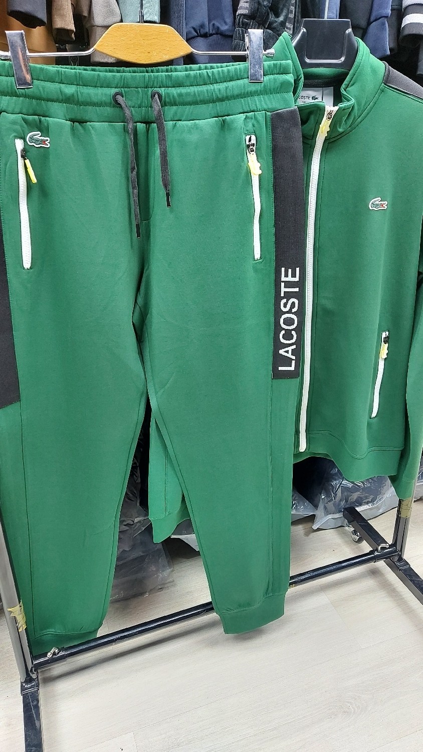 куртка original paris lacoste зеленый,lacoste зеленый,ткань лакоста спортивный костюм,лакосте зеленый,бомбер lacoste