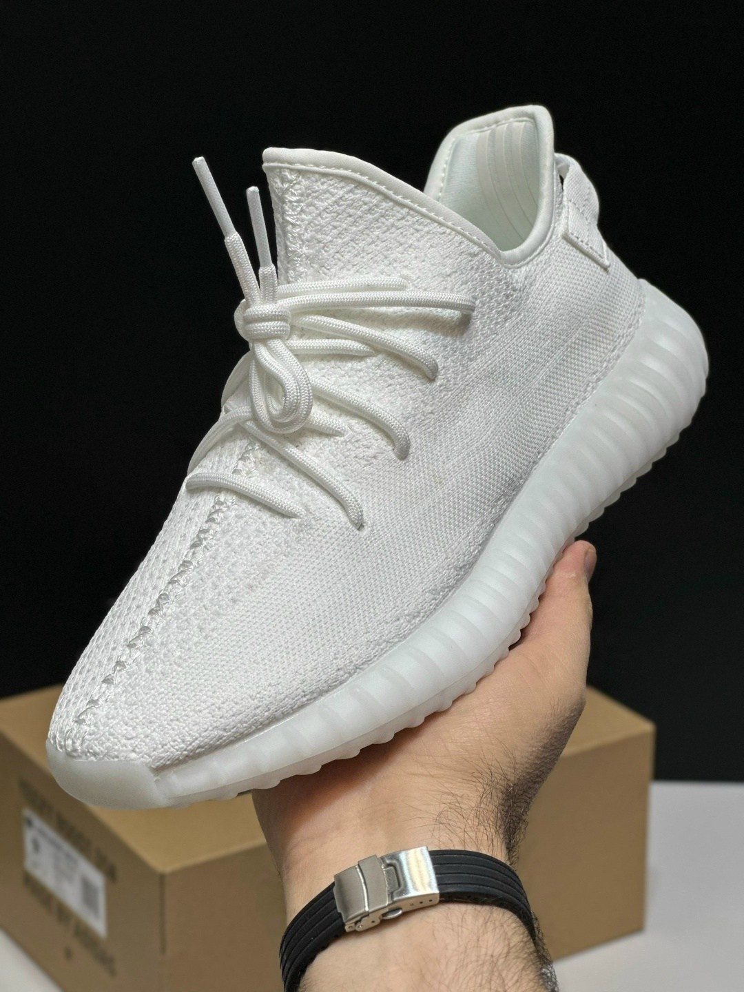 adidas yeezy boost 350 v 2,кроссовки adidas yeezy boost,adidas yeezy boost 350 triple white,yeezy 350 cream white оригинал,adidas yeezy boost 350 v2 cream