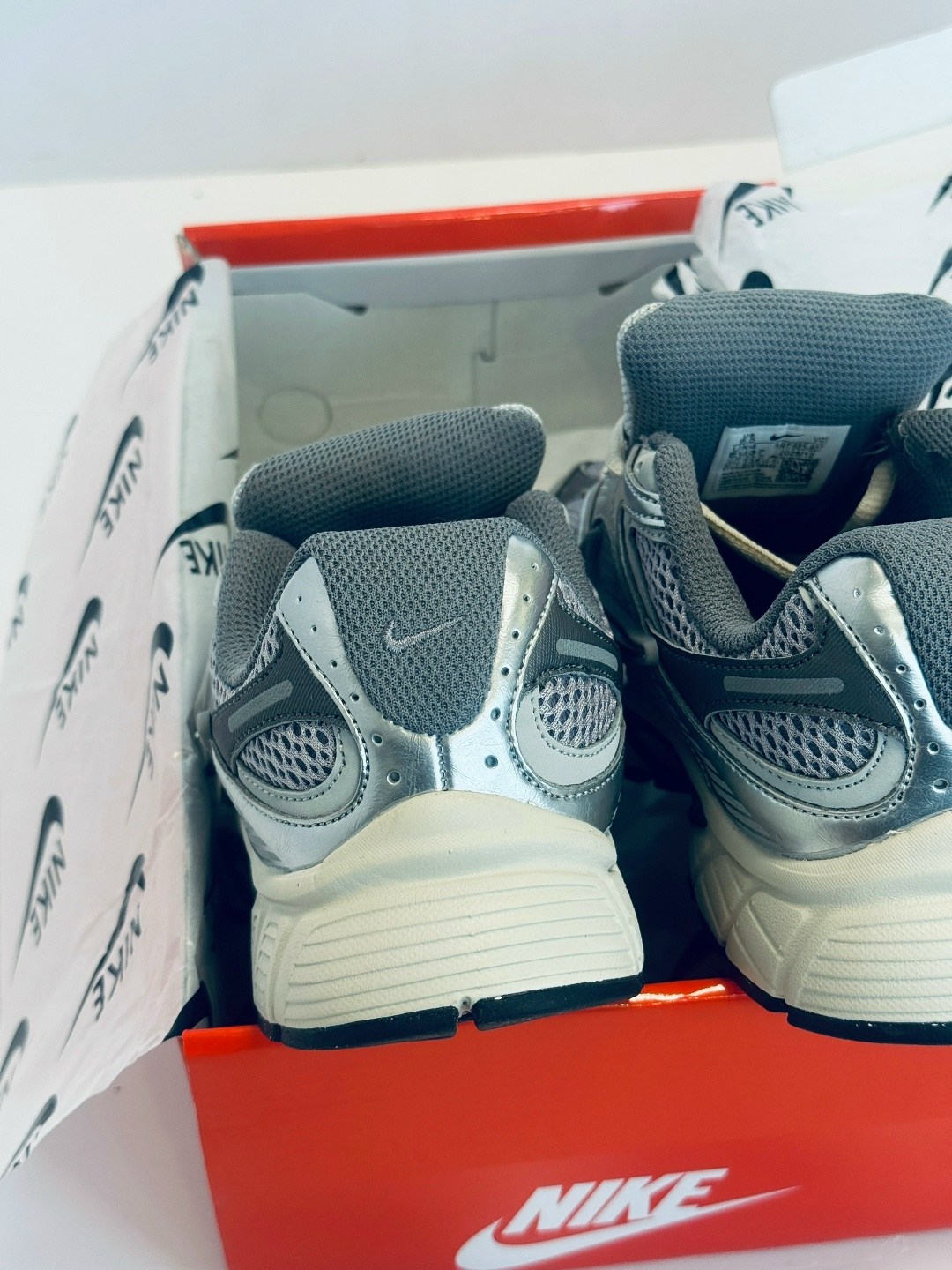 nike кроссовки,,кроссовки v5 rnr nike,кроссовки женскиe,российские кроссовки