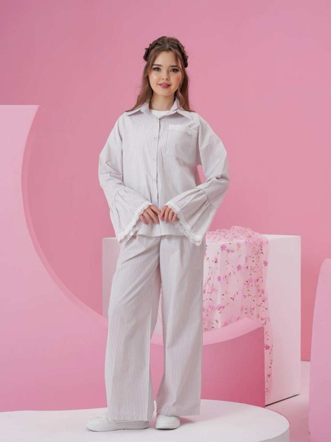 синие брюки с полосками и окантовкой the couture club,повседневный костюм,пижама женская,комплект брючный,пижама в полоску