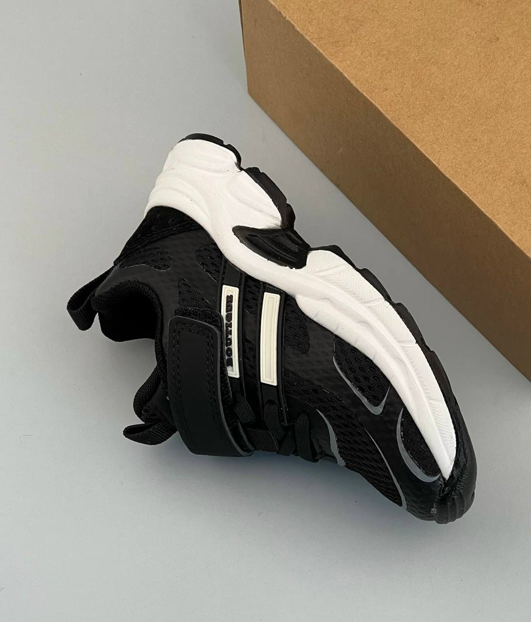 детские кроссовки,кроссовки мальчику,кроссовка детская,кроссовки черные,кроссовки капика для мальчика