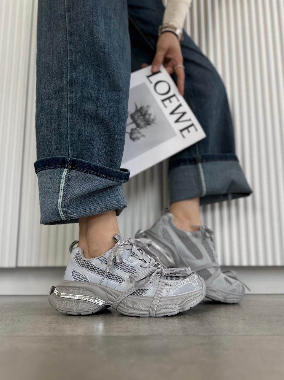 кроссовки balenciaga,кроссовки женские balenciaga,кроссовки спортивные balenciaga,кроссовки баленсиага женские,кроссовки balenciaga на шнуровке