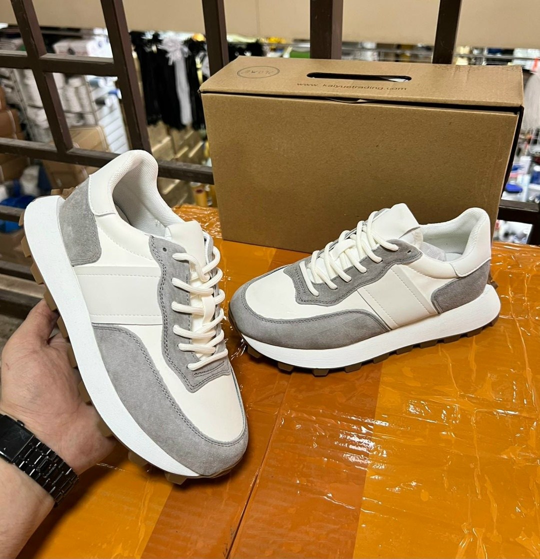 женские кроссовки,,повседневные кроссовки,стильные кроссовки,кроссовки модные