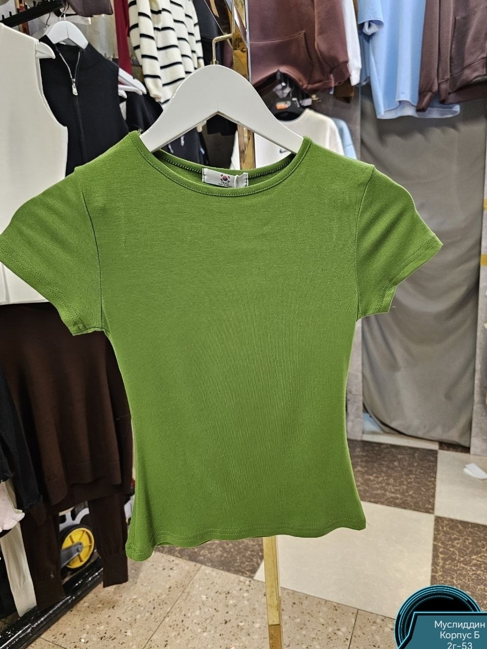 футболка женская,футболка skims базовая облегающая kamilek,укороченная футболка-топ в рубчик,футболка базовая облегающая kris king,трикотажная футболка