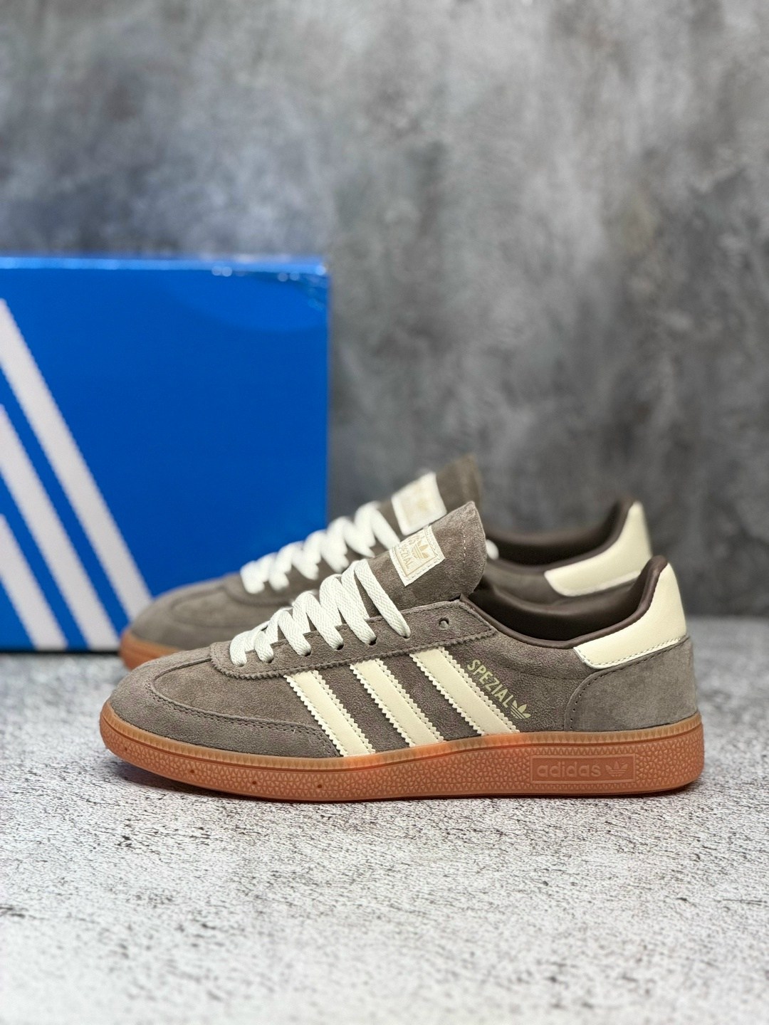 кроссовки adidas spezial,кроссовки adidas originals handball spezial,кроссовки adidas handball spezial,adidas коричневые замшевые кроссовки spezial для женщин,кроссовки адидас originals spezial og adi