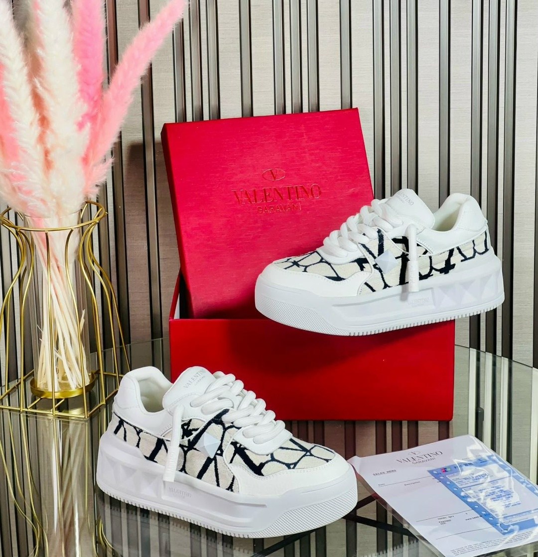 кроссовки женские valentino,кроссовки valentino,,валентино  женская кроссовки,кроссовки женскиe