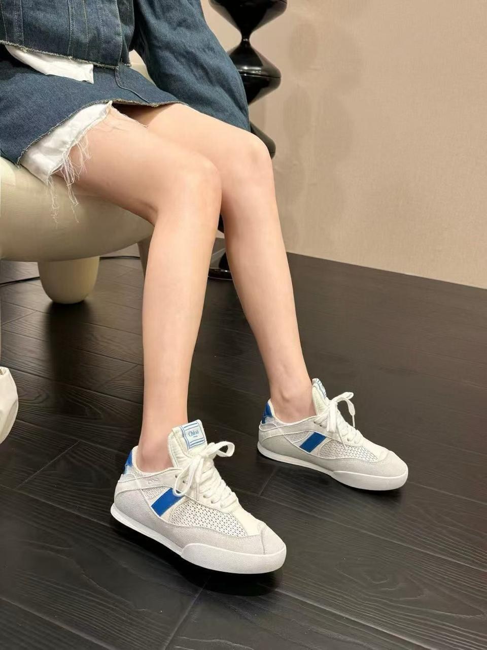 ,кроссовки женскиe,кроссовки стильные,модная женская ,современные кроссовки