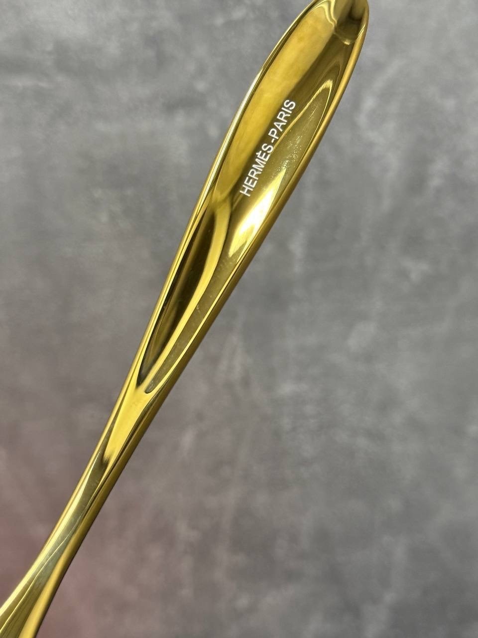 набор столовыx приборов,набор столовых приборов 24,наборы столовых прибор золотые,столовые приборы hermes,hermes набор столовых приборов