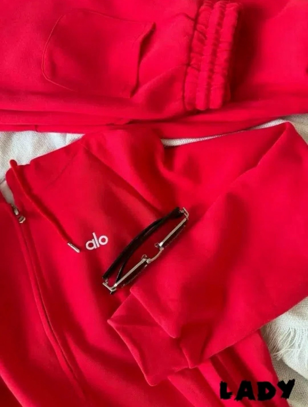 женский спортивный костюм,женский спортивный костюм на флисе,женский спортивный костюм c зип худи,спортивный костюм,женский костюм