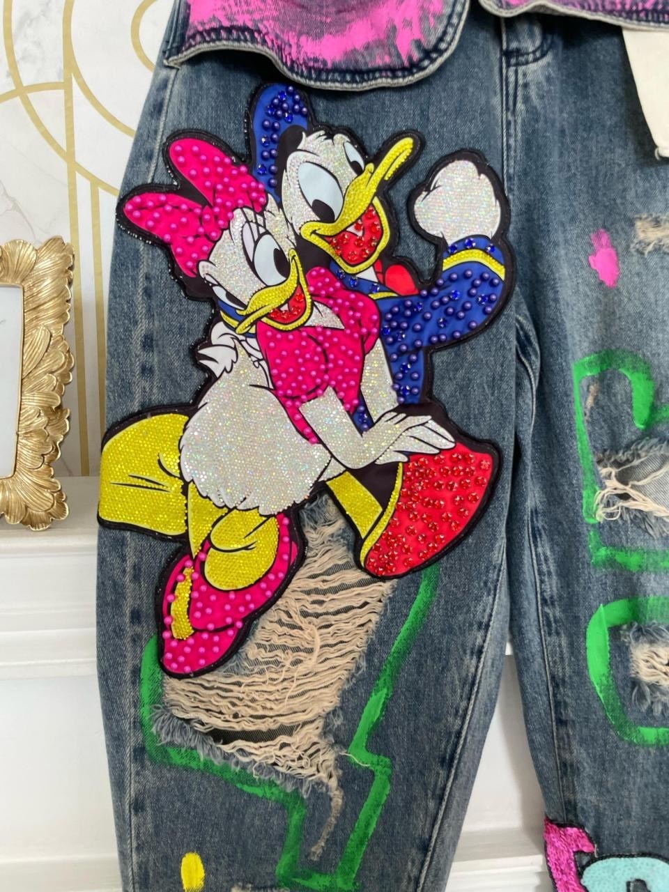 стильные женские джинсы,женские джинсы,дизайнерские джинсы,дизайнерские джинсы бананы