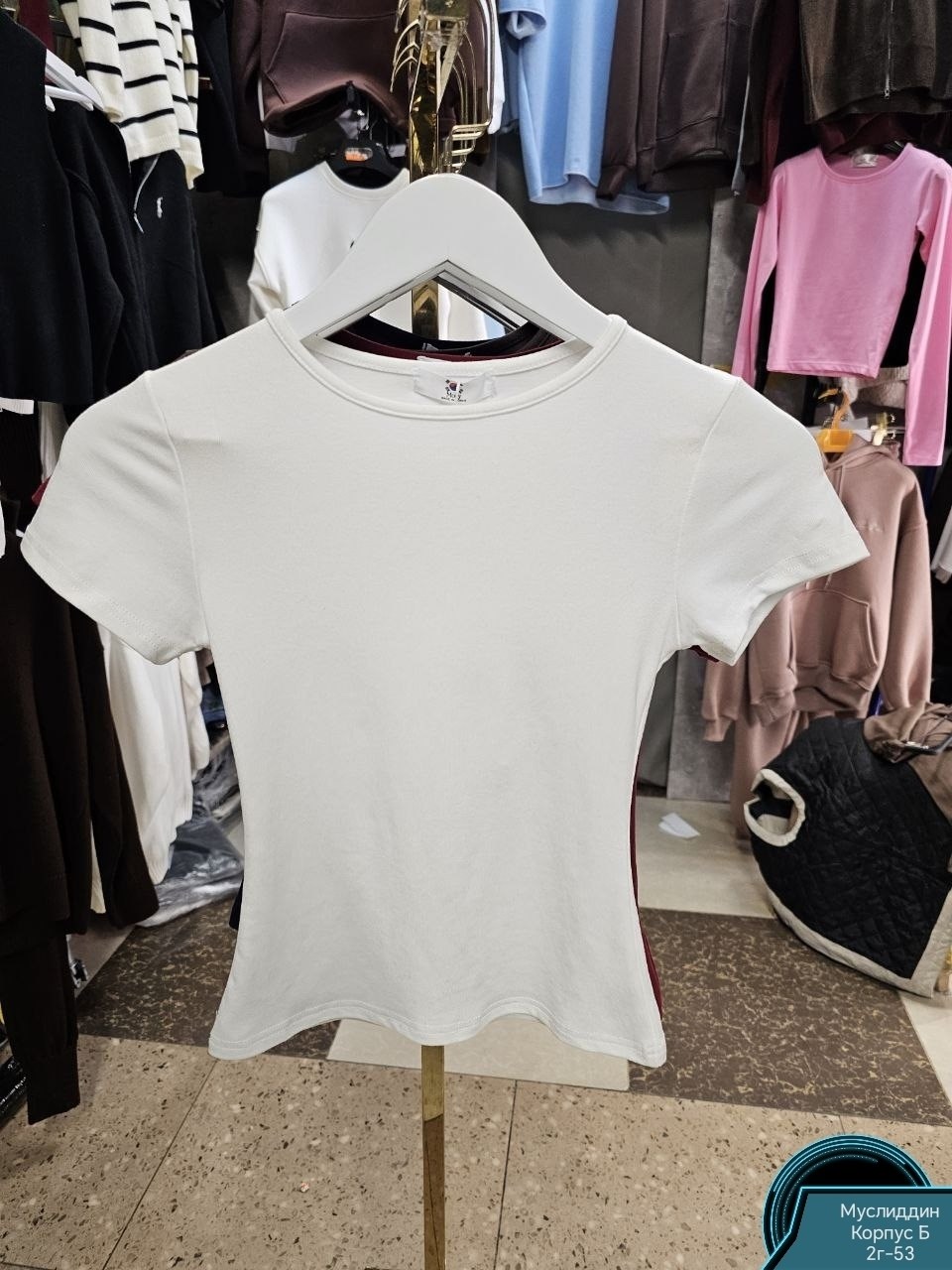 футболка женская,футболка skims базовая облегающая kamilek,укороченная футболка-топ в рубчик,футболка базовая облегающая kris king,трикотажная футболка