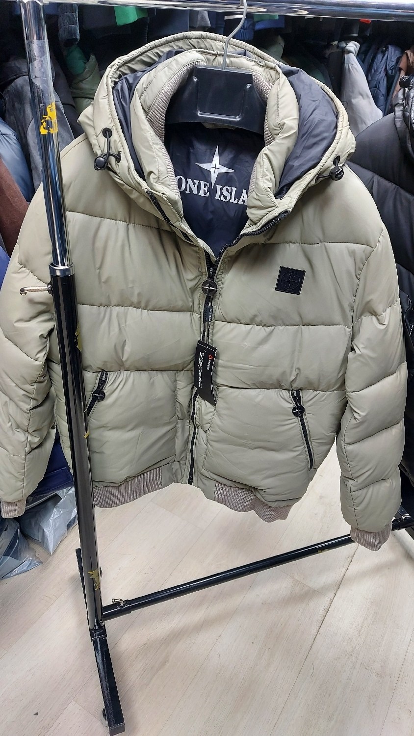 куртка зимняя мужская stone island,куртка зимняя пуховик с капюшоном stone island,куртка зимняя stone island,мужской пуховик stone island,куртка мужская stone island