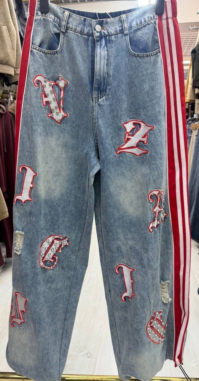 стильные джинсы,модные джинсы,джинсы брюки,джинсы с принтом,джинсы с вышивкой