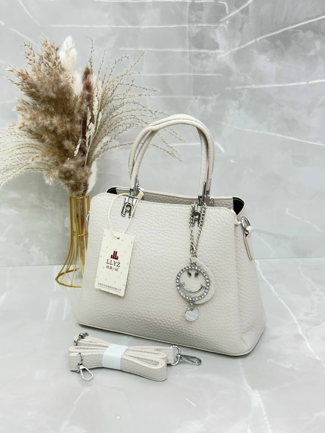 сумка,женская сумка,модная женская сумка,сумка голубая,сумки женская сумка