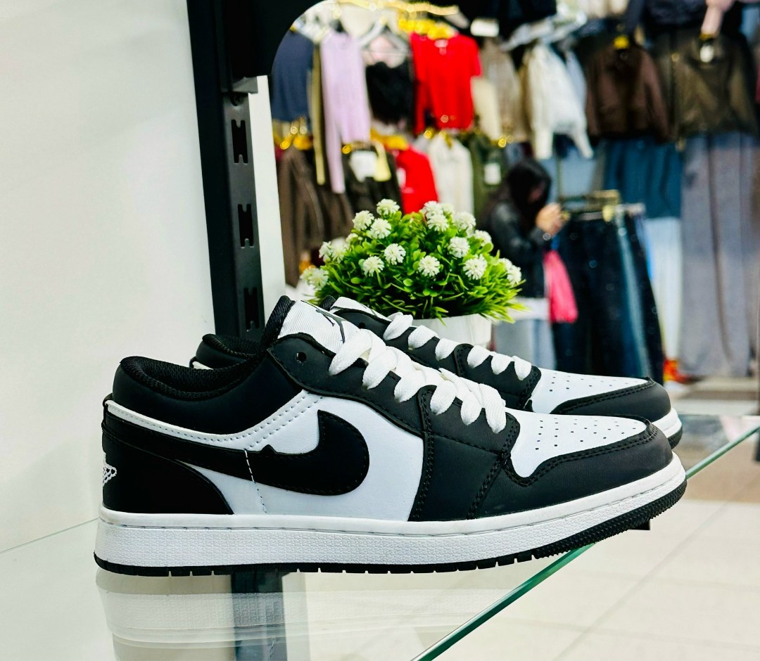 кроссовки air jordan 1 low panda оригинал,кроссовки nike air jordan 1 low,кроссовки air jordan 1 low panda,nike air jordan 1 low,кроссовки мужские