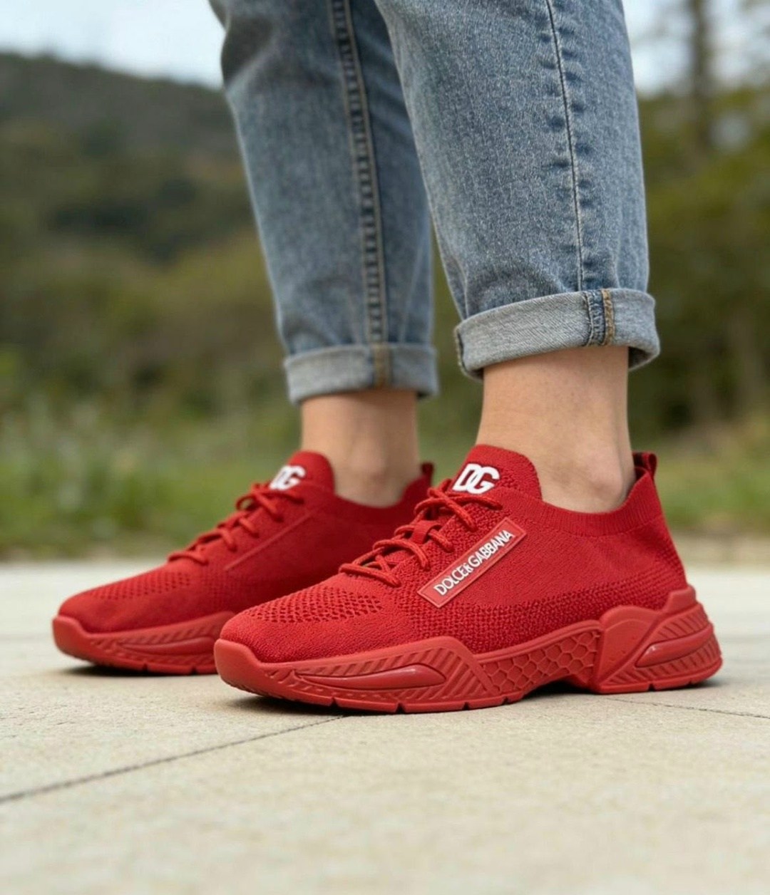 красные кроссовки,кроссовки женские,кроссовки женские красные,спортивная ,кроссовка