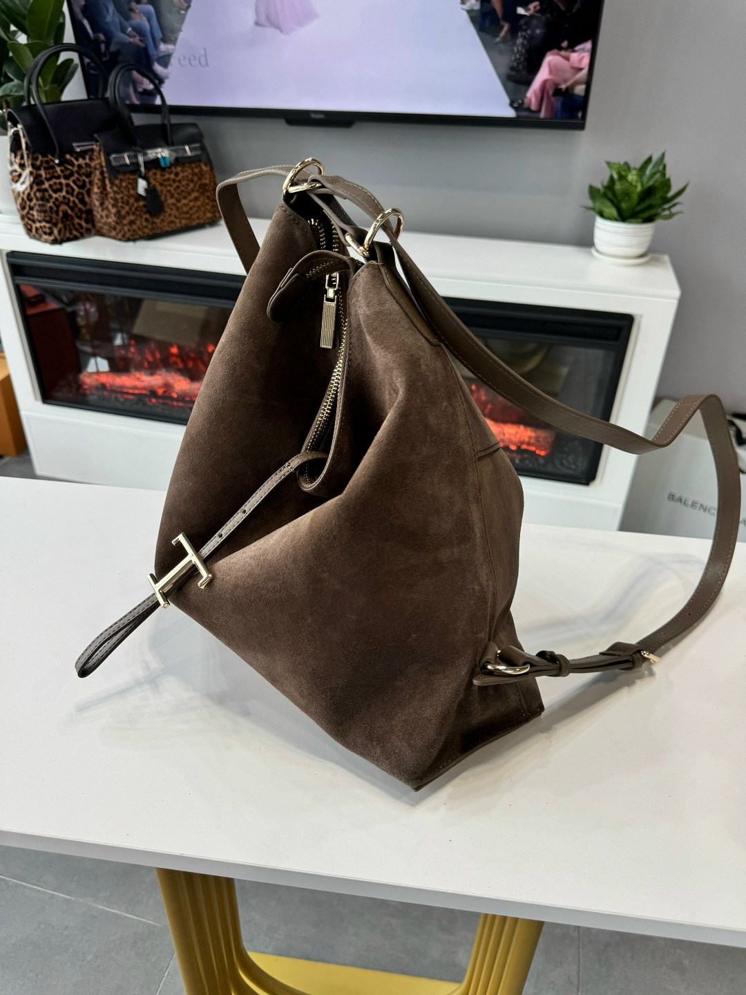 замшевая сумка,замшевая сумка женская,сумка замшевая натуральная женская,сумка женская натуральная замша черная,модные замшевые сумки