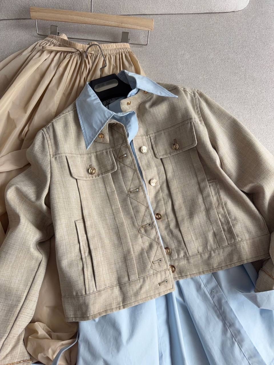 куртка джинсовая,повседневная куртка,женская джинсовая куртка,куртка женская,женская джинсовая куртка miu miu