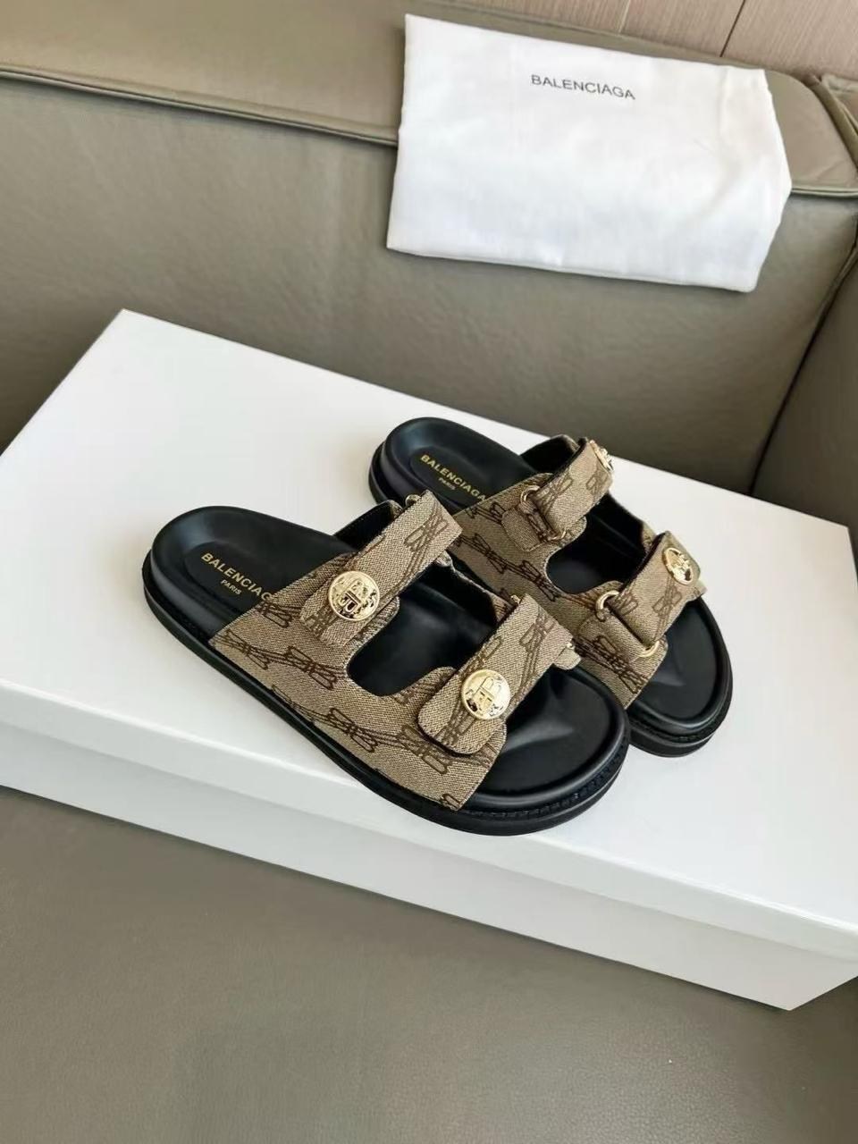 шлепанцы balenciaga,босоножки balenciaga,сандалии balenciaga,ботинки balenciaga,шлепанцы balenciaga черные