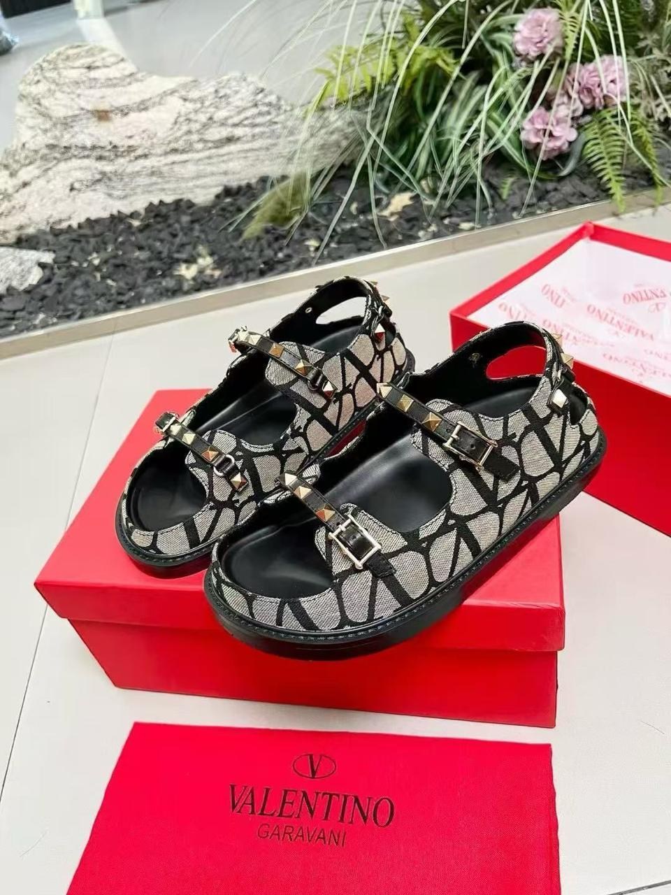 сандалии valentino,босоножки valentino,,сандалии женские,женская