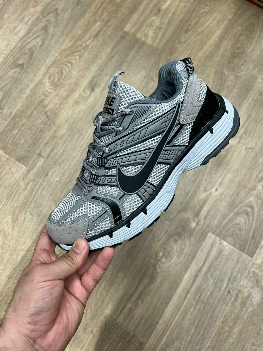 кроссовки,кроссовка мужской,кроссовки nike,кроссовки nike air zoom vomero 5,мужские кроссовки