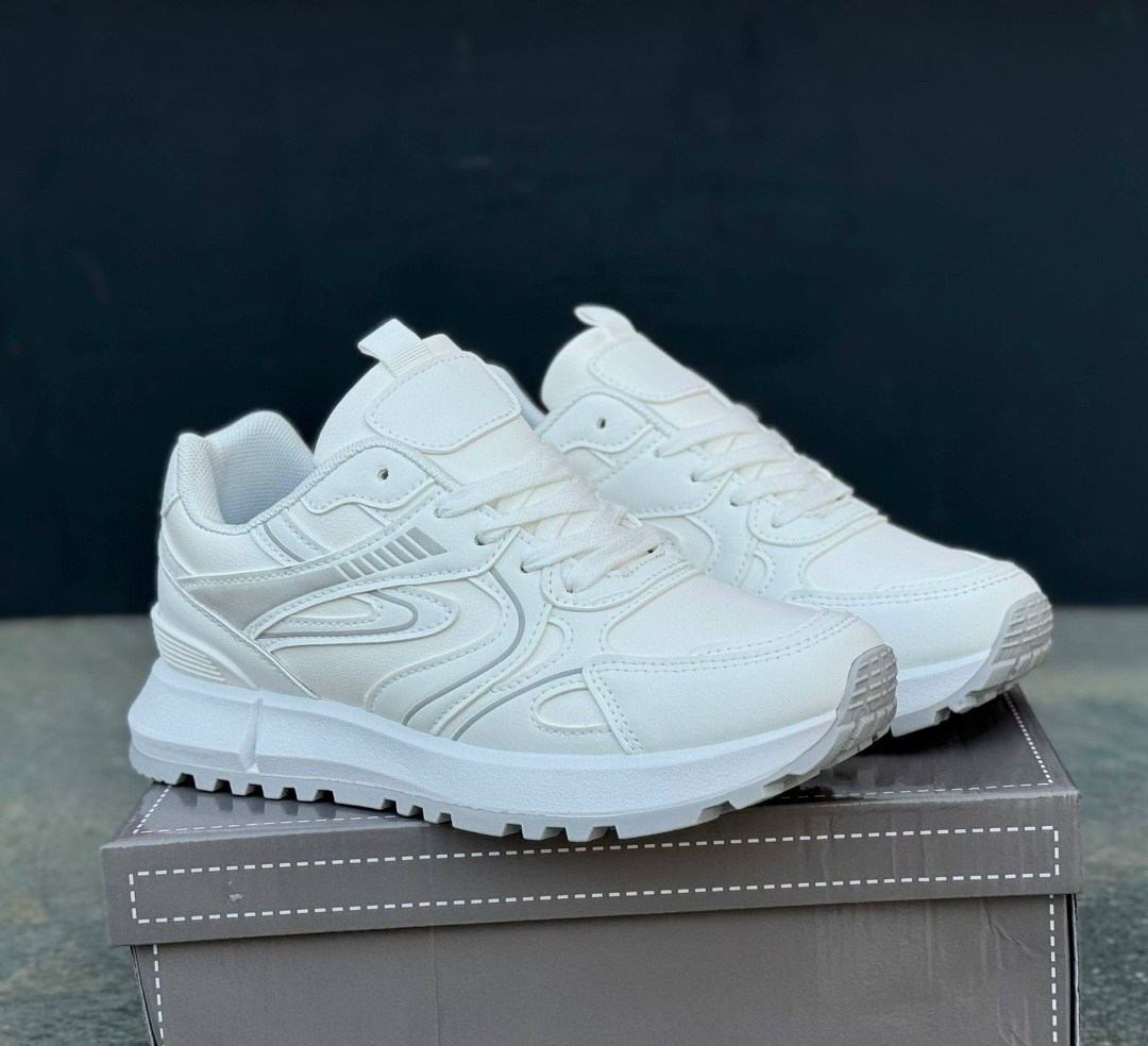 кроссовки женскиe,повседневные кроссовки,спортивная ,кроссовки модные,кроссовки