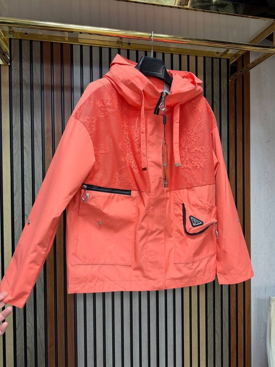 демисезонная куртка,женская куртка,куртка женская демисезонная,ветровка женская,куртка