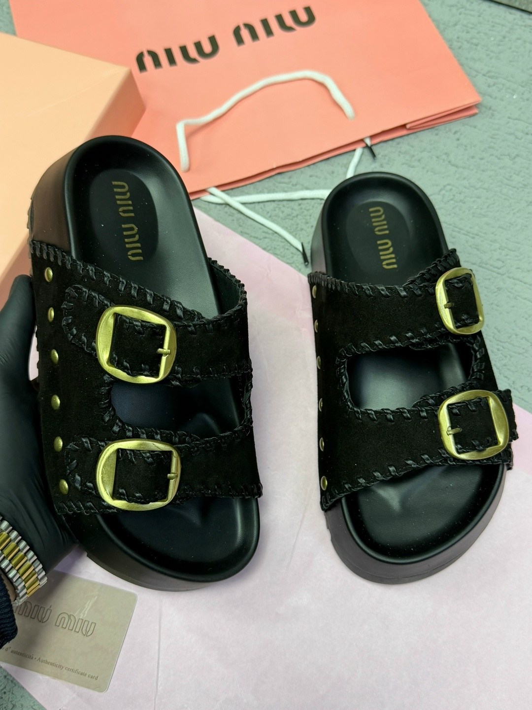 тапочки фенди,,женские шлепанцы,сандалии модные,женские сандалии