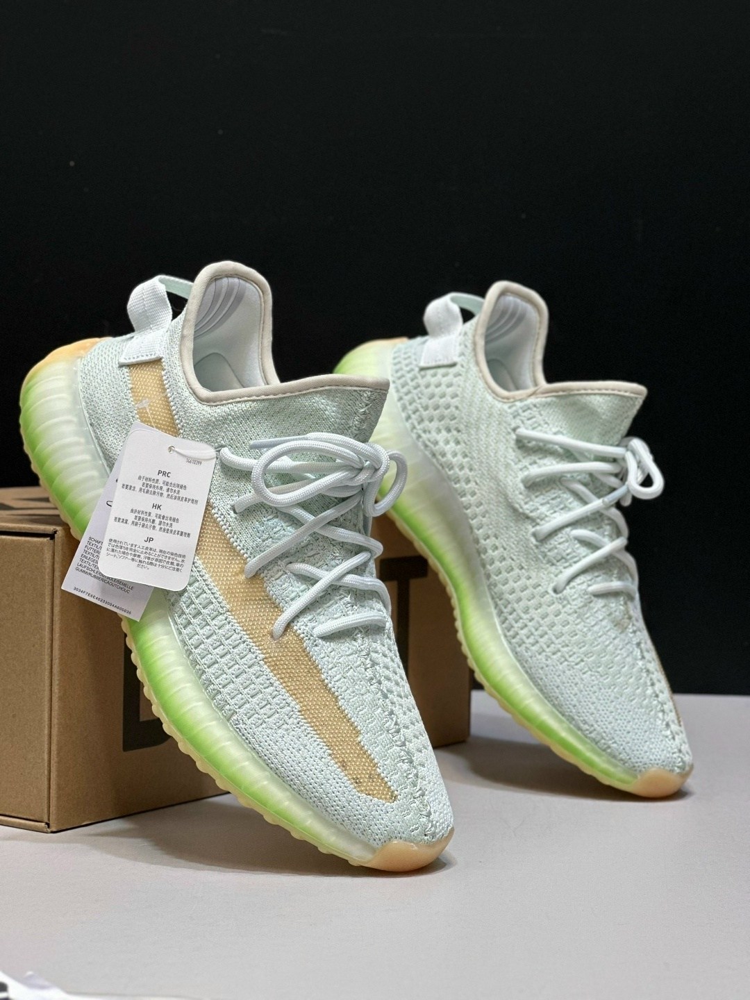 adidas yeezy boost 350 v2 hyperspace,adidas yeezy boost 350 v 2,adidas yeezy boost 350,adidas yeezy boost 350 v2 tail light,кроссовки adidas yeezy boost 350