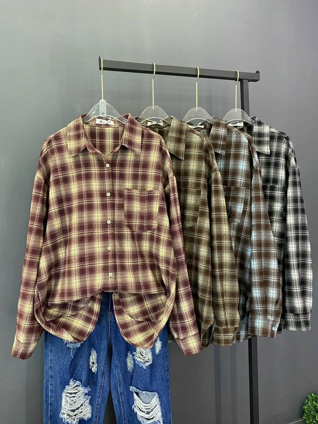 клетчатая мужская рубашка,рубашка мужская в клетку,повседневная рубашка,клетчатая рубашка,мужская клетчатая рубашка с длинными рукавами