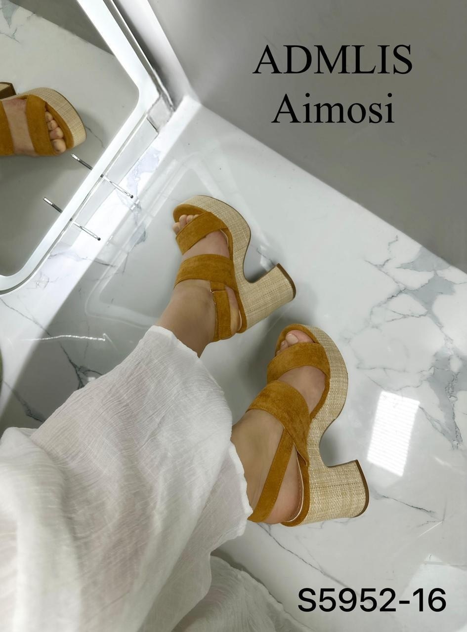 босоножки,женские босоножки,бежевые босоножки,босоножки на высоком,замшевые босоножки