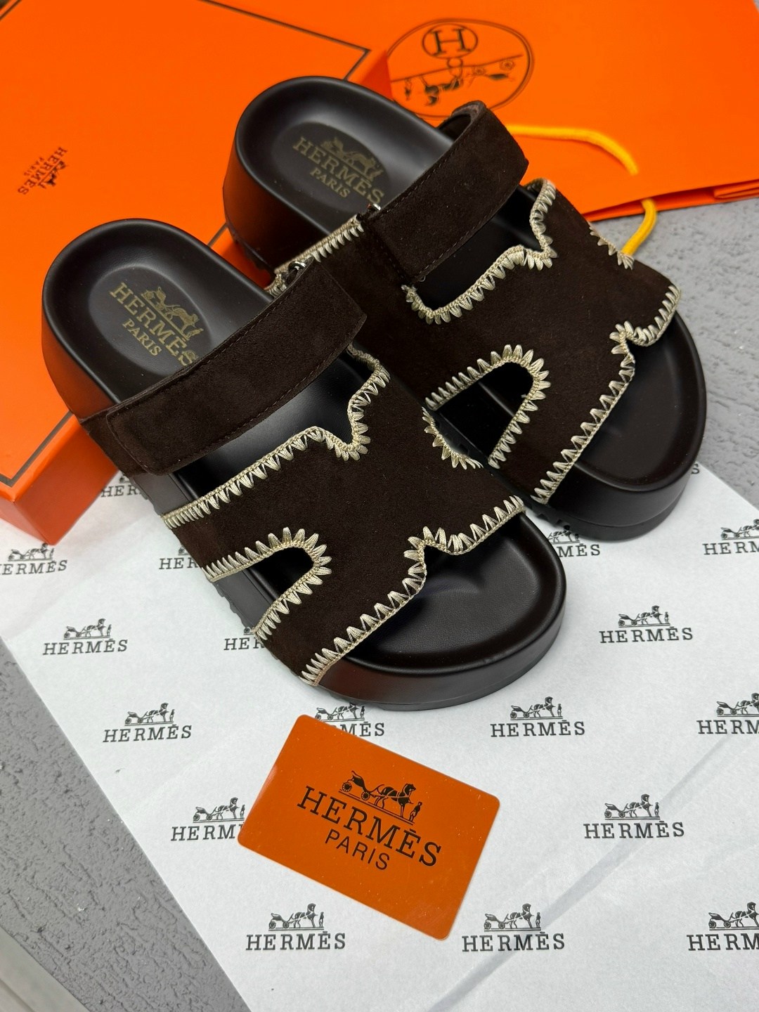 шлепанцы hermes,шлепки женские hermes,сандалии hermes,тапочки hermes,шлепки hermes