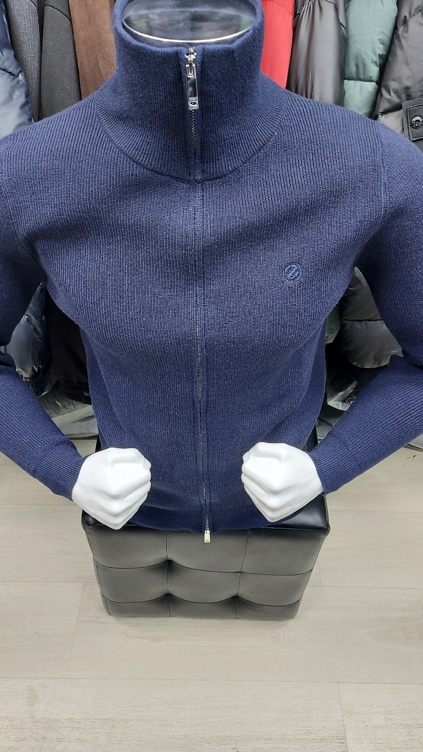 кардиган cortigiani бежевый,мужская кофта,мужские свитера,кофта с воротом мужская,мужской кардиган