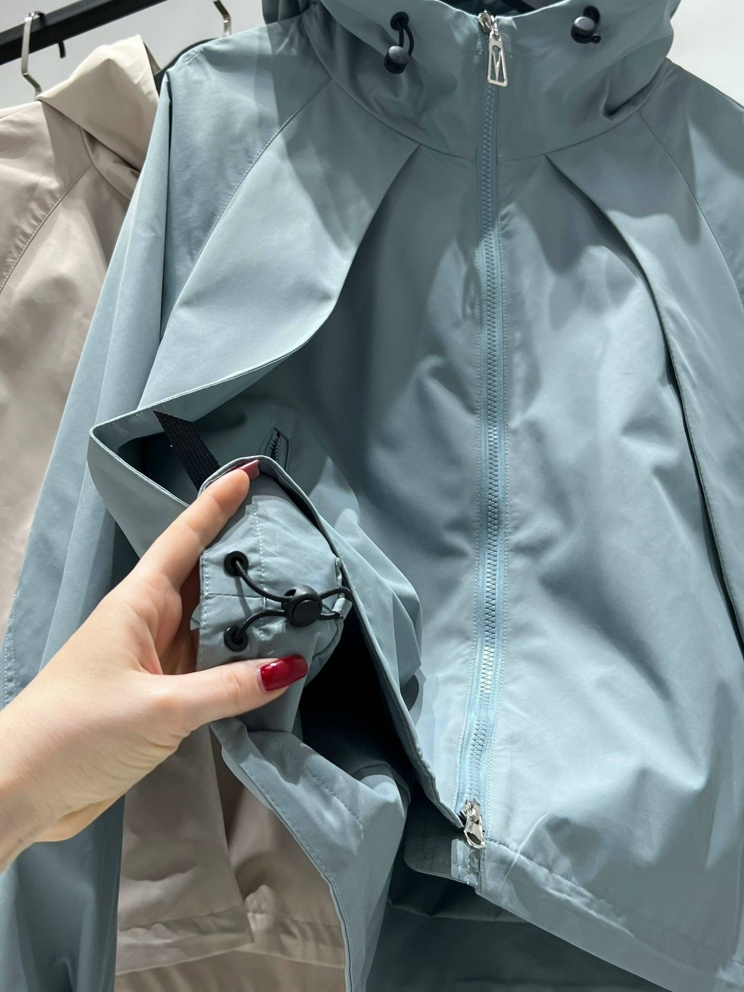 куртка демисезонная,куртка женская,женская ветровка,легкая куртка,куртка