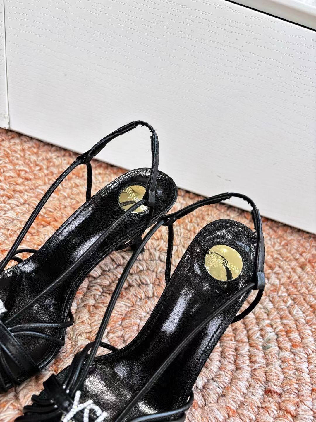 ,босоножки на каблуках,босоножки женские,женская ,туфли ив сен лоран с каблуком