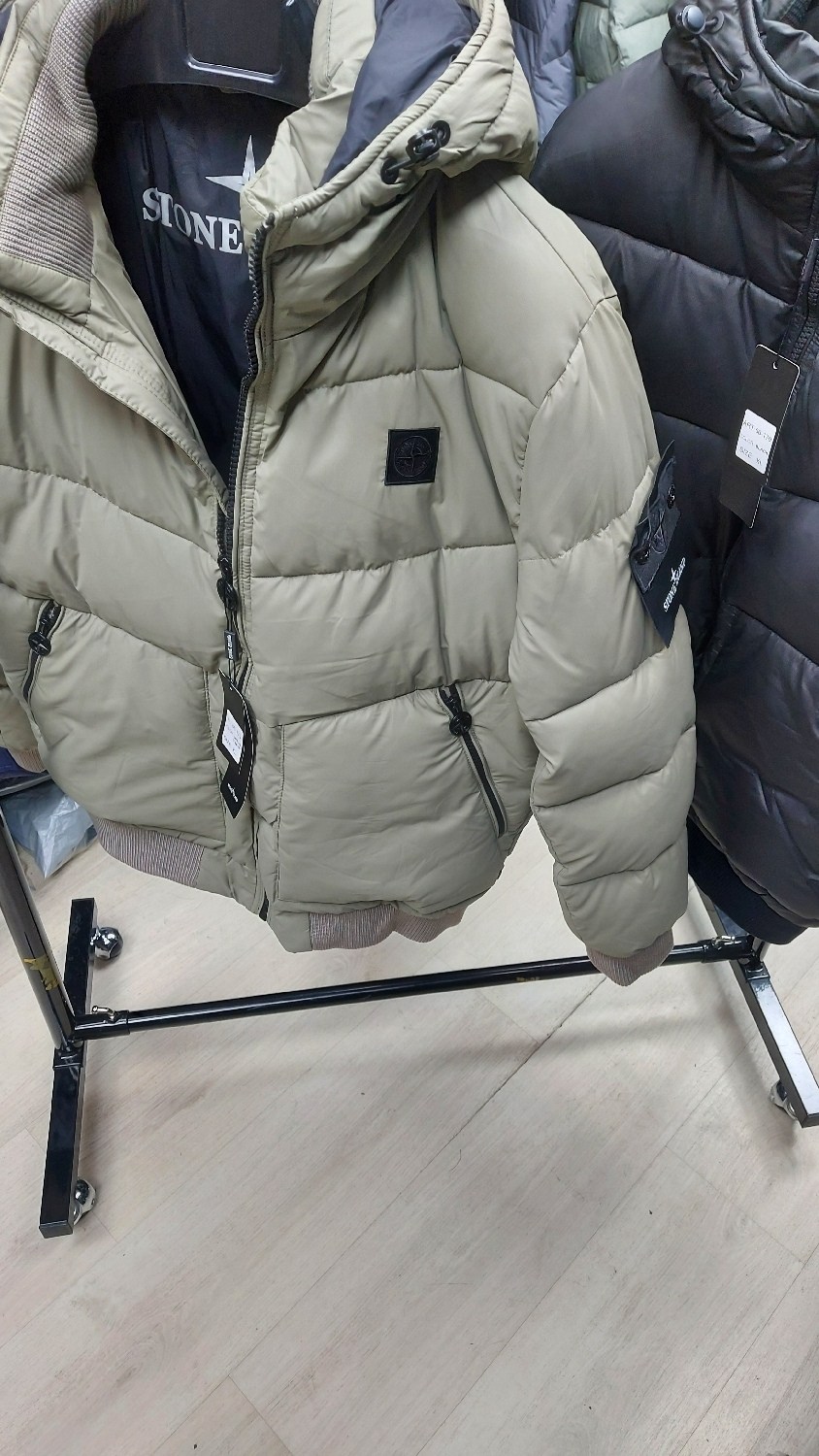 куртка зимняя мужская stone island,куртка зимняя пуховик с капюшоном stone island,куртка зимняя stone island,мужской пуховик stone island,куртка мужская stone island