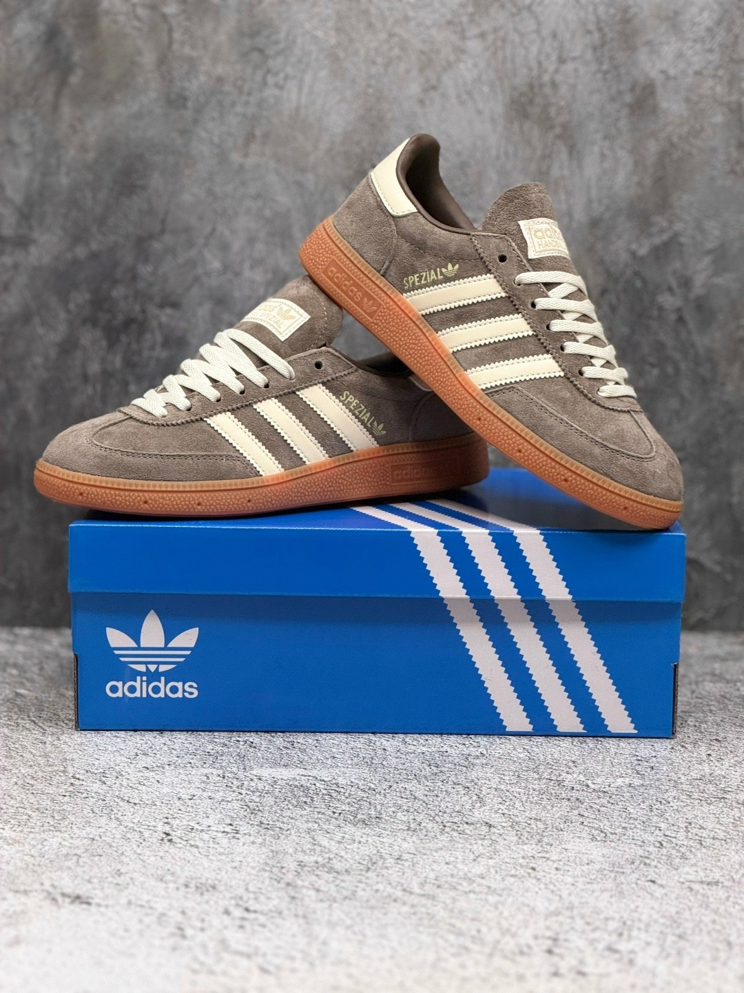 кроссовки adidas spezial,кроссовки adidas originals handball spezial,кроссовки adidas handball spezial,adidas коричневые замшевые кроссовки spezial для женщин,кроссовки адидас originals spezial og adi