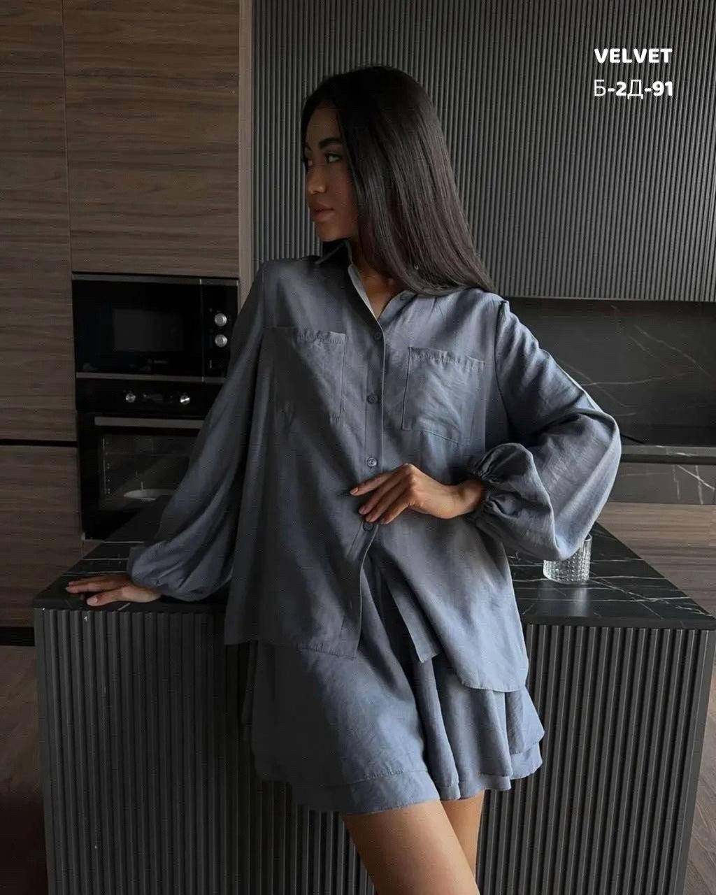 костюм женский летний,летний женский костюм с шортами,летний костюм с шортами и рубашкой оверсайз,женский костюм с шортами,костюм рубашка на лямкам и шорты