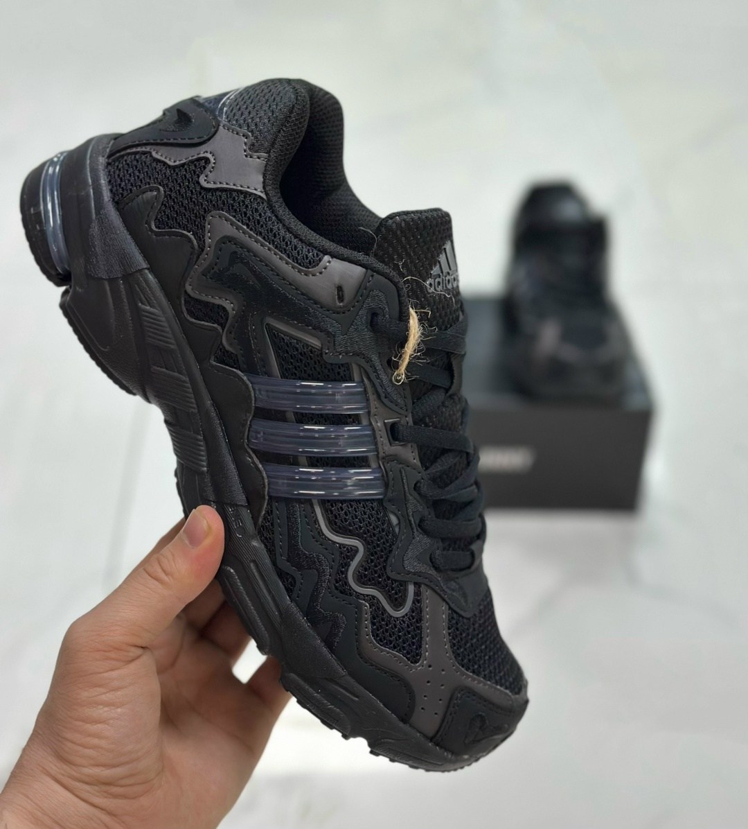 кроссовки adidas response cl,кроссовки adidas response cl bad bunny,adidas response cl & bad bunny,adidas response cl,кроссовки bad bunny x adidas originals response cl