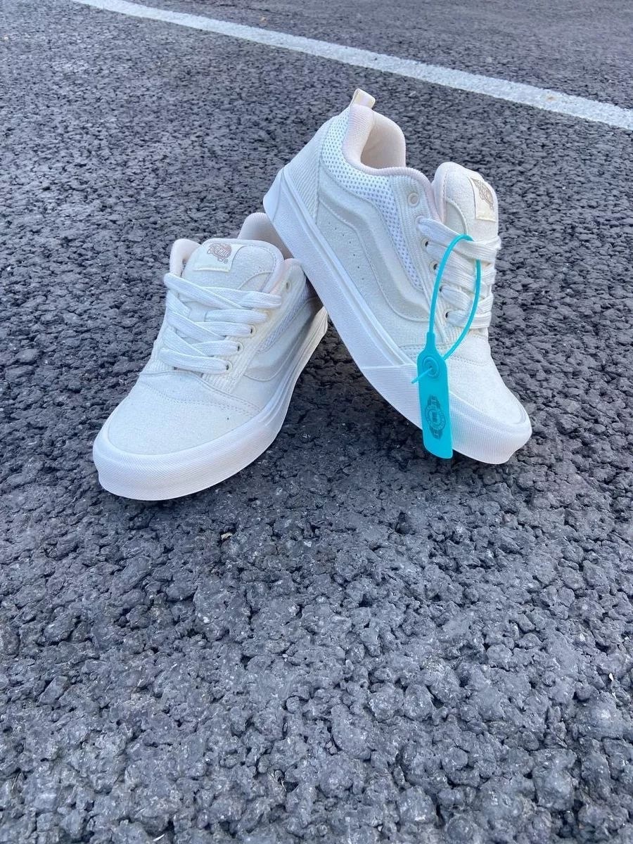 кроссовки,кроссовки подростковые,белые кроссовки,кроссовки молодежные,женские кроссовки
